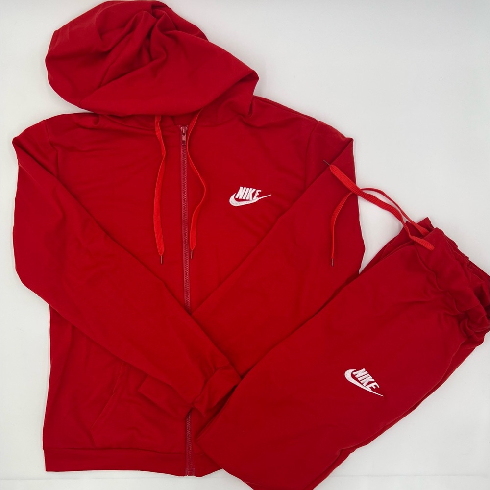 Nike suit